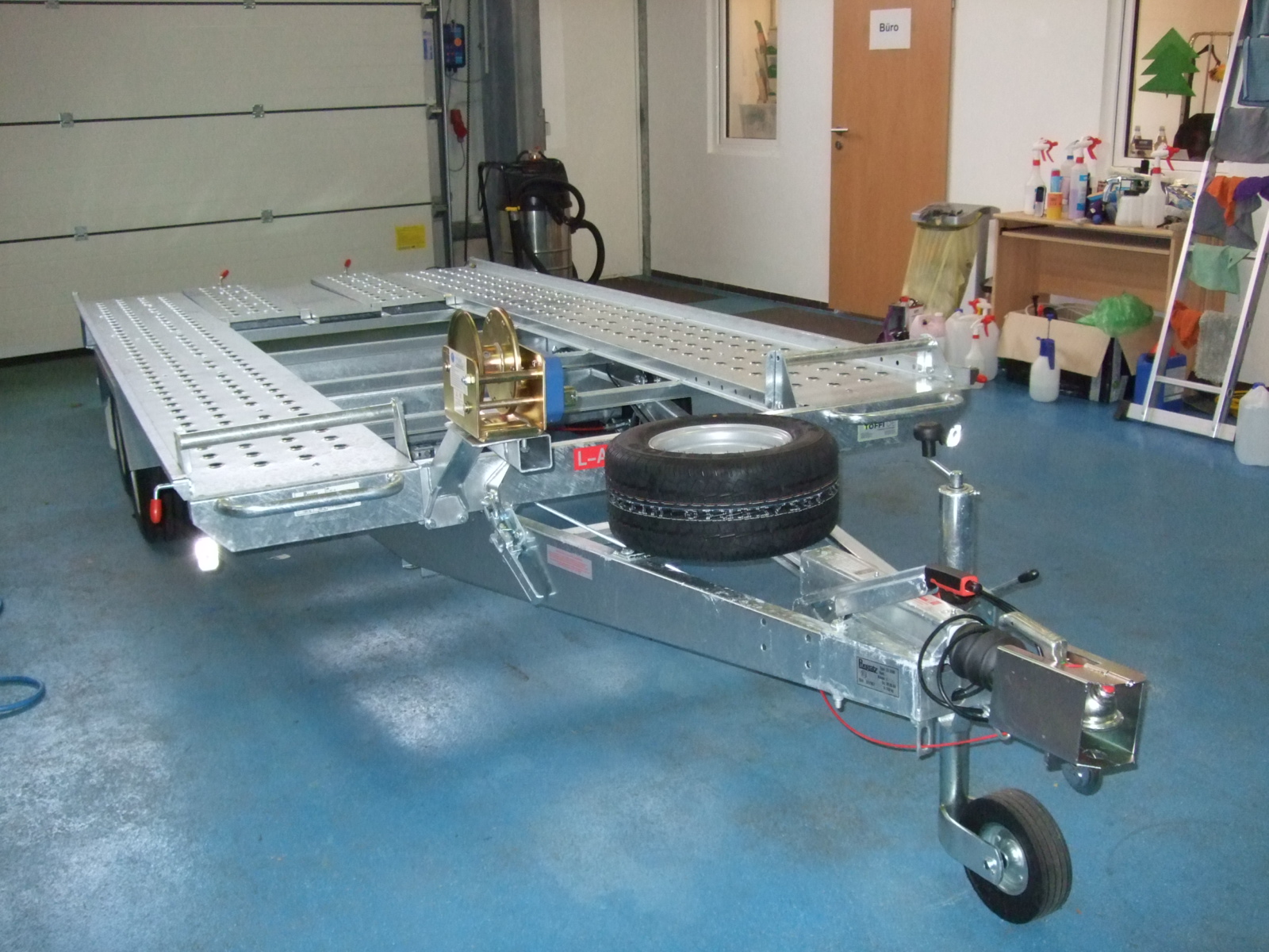 Autotransporter Anhänger 2.600 kg